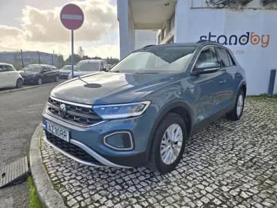 Vendo Volkswagen T-Roc 2023 - 20450 EUR, 62000 km - AUTO.MOTO.pt