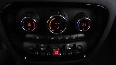 Sell MINI Clubman 2019 - 14800 EUR, 267000 km - AUTO.MOTO.pt