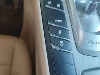 Sell Porsche Panamera 2012 - 41990 EUR, 58000 km - AUTO.MOTO.pt