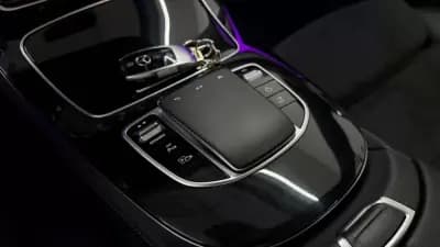 Sell Mercedes-Benz E 300 2023 - 46990 EUR, 63661 km - AUTO.MOTO.pt