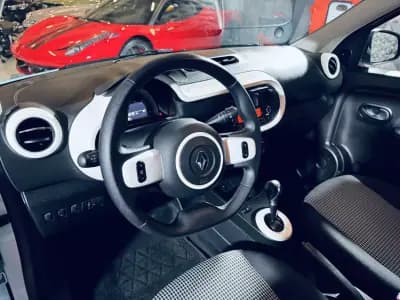 Vendo Renault Twingo 2023 - 16990 EUR, 16461 km - AUTO.MOTO.pt