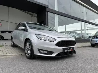 Vendo Ford Focus 2018 - 13850 EUR, 68388 km - AUTO.MOTO.pt