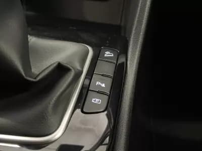 Vendo Kia Sportage 2022 - 23990 EUR, 38151 km - AUTO.MOTO.pt