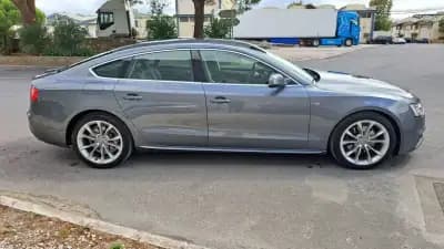 Vendo Audi A5 Sportback 2016 - 23980 EUR, 159375 km - AUTO.MOTO.pt