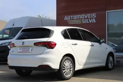 Vendo Fiat Tipo 2022 - 11990 EUR, 132000 km - AUTO.MOTO.pt