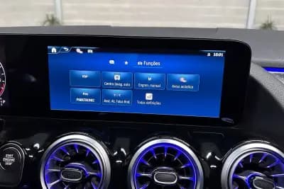 Vendo Mercedes-Benz GLA 250 2024 - 40950 EUR, 31091 km - AUTO.MOTO.pt