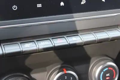 Sell Renault Clio 2023 - 15900 EUR, 41700 km - AUTO.MOTO.pt