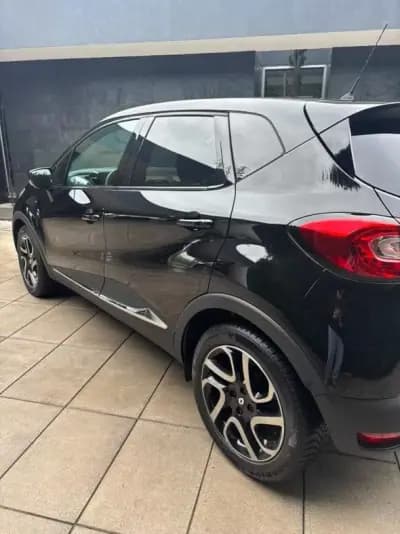 Sell Renault Captur 2014 - 10750 EUR, 114000 km - AUTO.MOTO.pt
