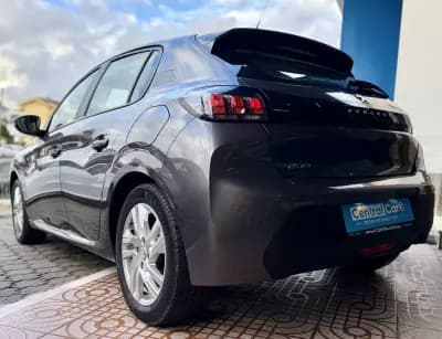 Vendo Peugeot 208 2020 - 13950 EUR, 98000 km - AUTO.MOTO.pt