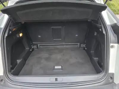 Vendo Peugeot 3008 2021 - 21900 EUR, 148000 km - AUTO.MOTO.pt