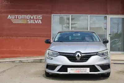 Sell Renault Mégane 2020 - 13990 EUR, 180000 km - AUTO.MOTO.pt