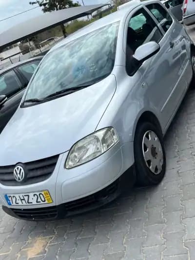 Vendo Volkswagen Fox 2009 - 2750 EUR, 240000 km - AUTO.MOTO.pt