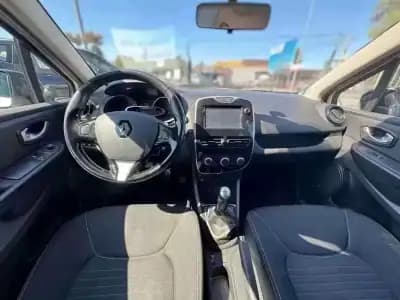 Sell Renault Clio 2016 - 8750 EUR, 163500 km - AUTO.MOTO.pt