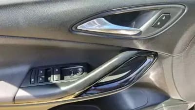 Vendo Opel Astra Sports Tourer 2022 - 14490 EUR, 130000 km - AUTO.MOTO.pt