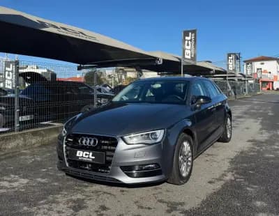 Vendo Audi A3 Sportback 2013 - 15990 EUR, 174000 km - AUTO.MOTO.pt