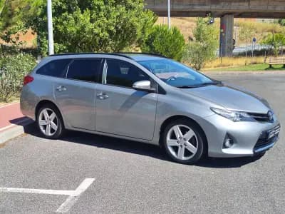 Vendo Toyota Auris Touring Sports 2015 - 12980 EUR, 229000 km - AUTO.MOTO.pt