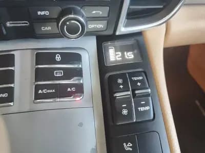 Sell Porsche Panamera 2012 - 41990 EUR, 58000 km - AUTO.MOTO.pt