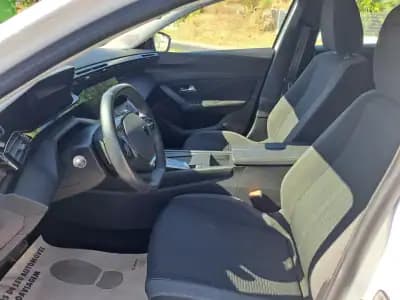 Vendo Peugeot 308 SW 2023 - 21990 EUR, 116470 km - AUTO.MOTO.pt