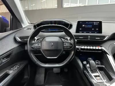 Vendo Peugeot 3008 2020 - 20100 EUR, 142000 km - AUTO.MOTO.pt