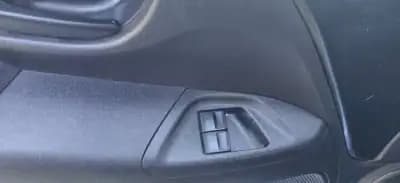 Sell Citroën C1 2017 - 8450 EUR, 117000 km - AUTO.MOTO.pt