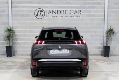 Vendo Peugeot 2008 2023 - 16950 EUR, 58860 km - AUTO.MOTO.pt