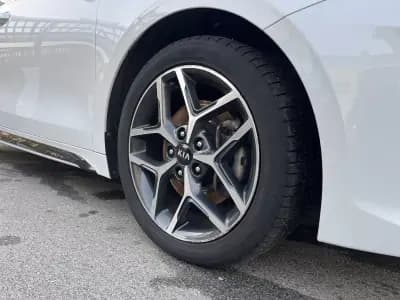 Vendo Kia ProCeed 2022 - 19450 EUR, 92000 km - AUTO.MOTO.pt