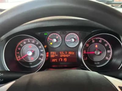 Vendo Fiat Punto 2013 - 6500 EUR, 134945 km - AUTO.MOTO.pt