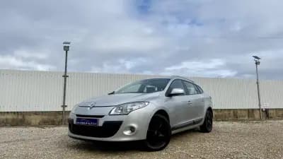 Vendo Renault Mégane Break 2011 - 7950 EUR, 226000 km - AUTO.MOTO.pt