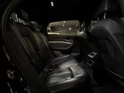 Vendo Audi e-tron Sportback 2022 - 39990 EUR, 95200 km - AUTO.MOTO.pt