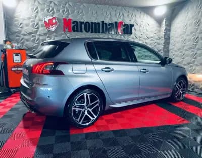 Vendo Peugeot 308 2018 - 11990 EUR, 102610 km - AUTO.MOTO.pt