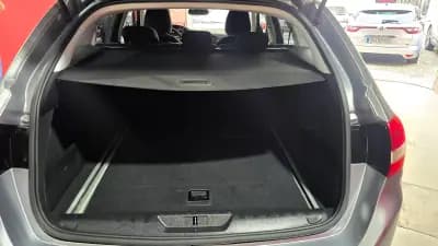 Sell Peugeot 308 SW 2018 - 12650 EUR, 133760 km - AUTO.MOTO.pt