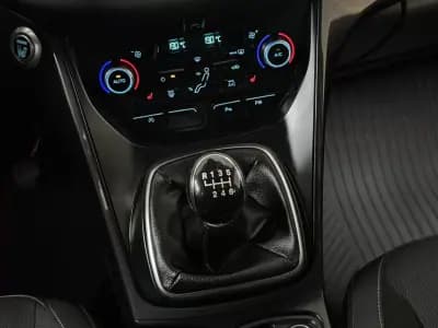 Vendo Ford Grand C-Max 2016 - 9950 EUR, 108000 km - AUTO.MOTO.pt