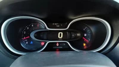 Vendo Nissan NV300 2020 - 20900 EUR, 99900 km - AUTO.MOTO.pt