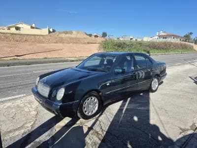 Sell Mercedes-Benz E 220 1997 - 3900 EUR, 500000 km - AUTO.MOTO.pt