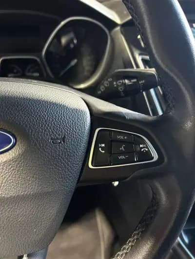 Vendo Ford Focus 2018 - 9900 EUR, 71250 km - AUTO.MOTO.pt
