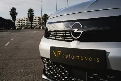 Vendo Opel Corsa 2023 - 13900 EUR, 53100 km - AUTO.MOTO.pt