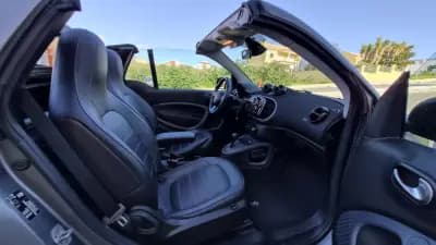 Vendo Smart Fortwo Cabrio 2018 - 15480 EUR, 38000 km - AUTO.MOTO.pt