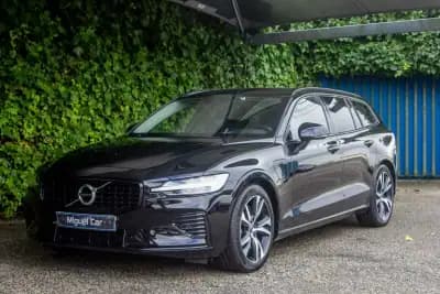 Vendo Volvo V60 2021 - 33900 EUR, 88100 km - AUTO.MOTO.pt