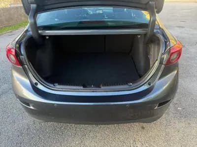 Vendo Mazda 3 2016 - 9800 EUR, 223000 km - AUTO.MOTO.pt