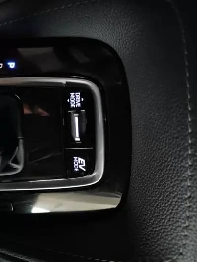 Sell Toyota Corolla 2021 - 21550 EUR, 73400 km - AUTO.MOTO.pt