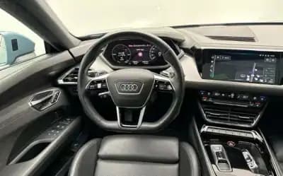 Sell Audi e-tron GT 2022 - 55990 EUR, 80804 km - AUTO.MOTO.pt