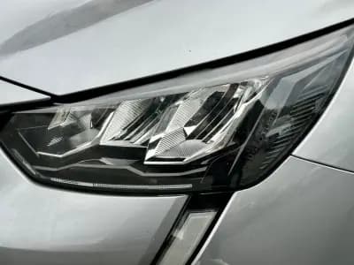 Sell Peugeot 208 2020 - 12900 EUR, 152000 km - AUTO.MOTO.pt