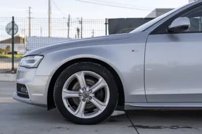 Vendo Audi A4 Avant 2014 - 14900 EUR, 277000 km - AUTO.MOTO.pt