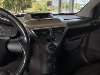 Sell Toyota iQ 2009 - 7500 EUR, 123054 km - AUTO.MOTO.pt