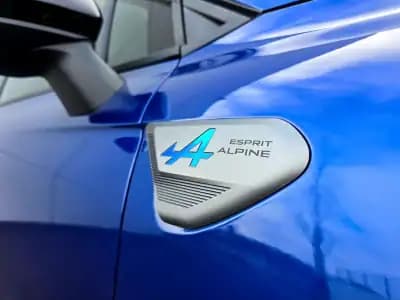 Sell Renault Clio 2024 - 21900 EUR, 57020 km - AUTO.MOTO.pt