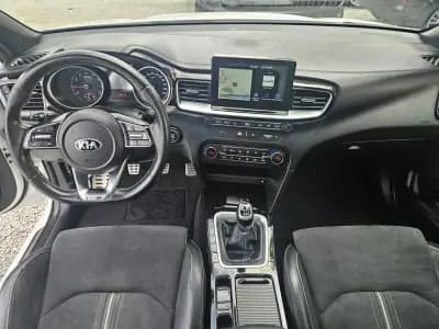 Vendo Kia ProCeed 2020 - 17400 EUR, 119400 km - AUTO.MOTO.pt