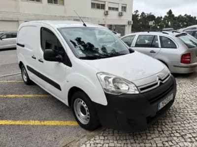 Vendo Citroën Berlingo 2015 - 8900 EUR, 221000 km - AUTO.MOTO.pt
