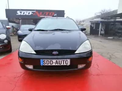 Vendo Ford Focus SW 2000 - 1750 EUR, 333468 km - AUTO.MOTO.pt