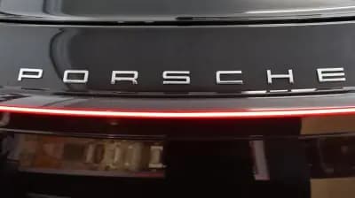 Vendo Porsche Panamera 2016 - 53900 EUR, 92706 km - AUTO.MOTO.pt