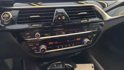 Vendo BMW 520 2018 - 23900 EUR, 284762 km - AUTO.MOTO.pt